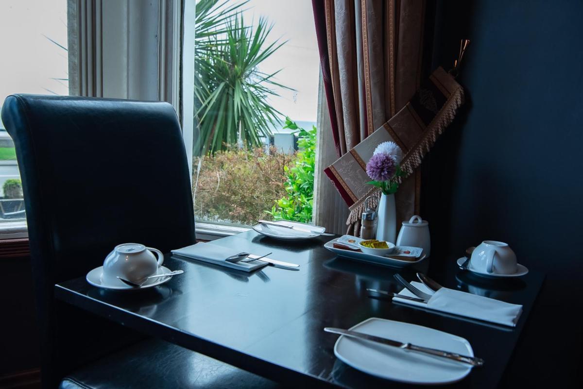 Promenad Bed & Breakfast Лландидно Экстерьер фото
